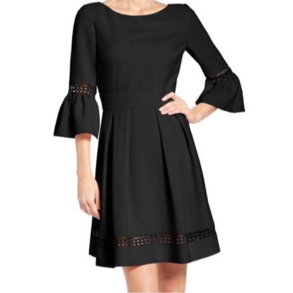 Eliza J Sz 4 Cocktail Dress Classic Classy‎ Fit Flair Croched Eyelet Trim Black
